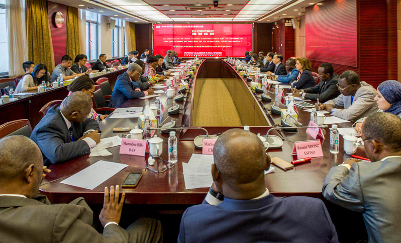 中非知识产权制度与政策高级研讨会代表团参访省市场监督管理局